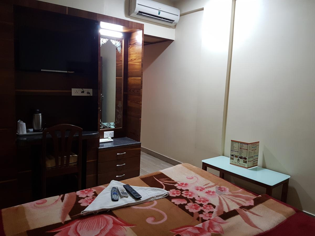 Kanchi Residency Chennai Exterior photo